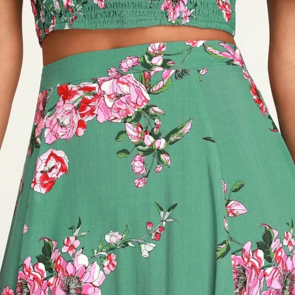 Lulu's Away On Vacay Maxi Skirt Set - Picture 5 of 11